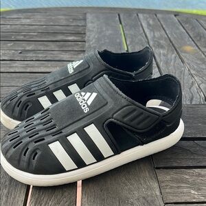 Adidas Black and White Slip-On Sneakers kids size 2